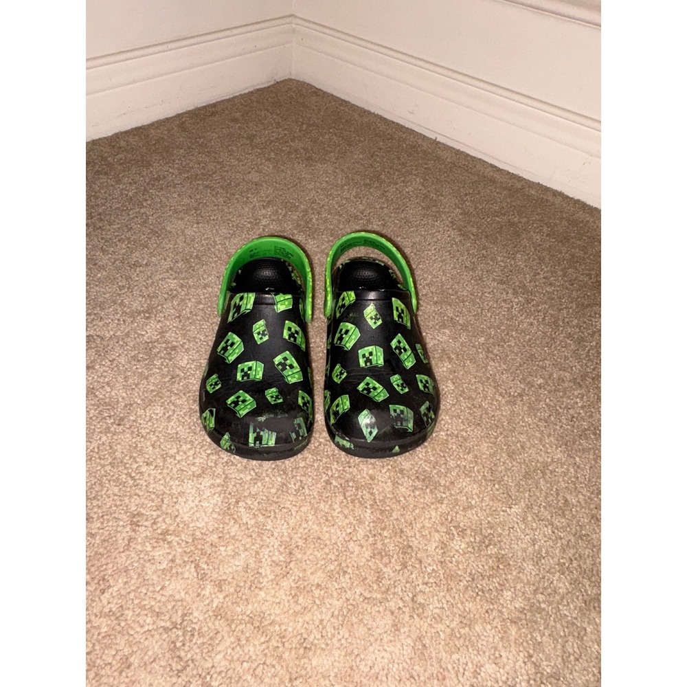 Minecraft Creeper Clogs Kids Size 12 Black Green Graphic Print Slip On Shoes